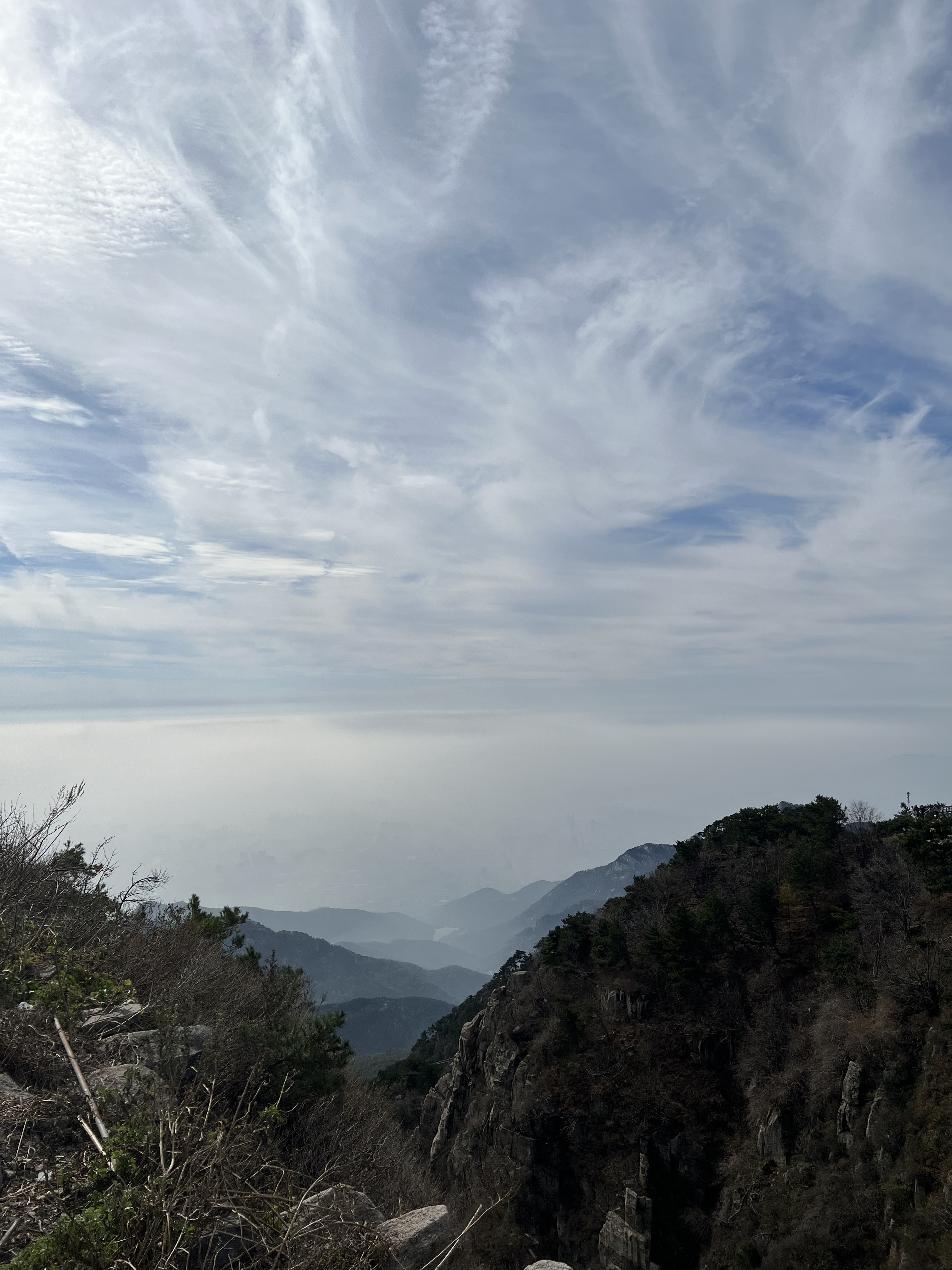 层峦叠嶂
